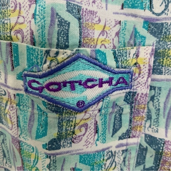 Vintage Gotcha Wild Hawaiian Print Collared Shirt No Tag Fits Mens M Surf Rad - Picture 7 of 17